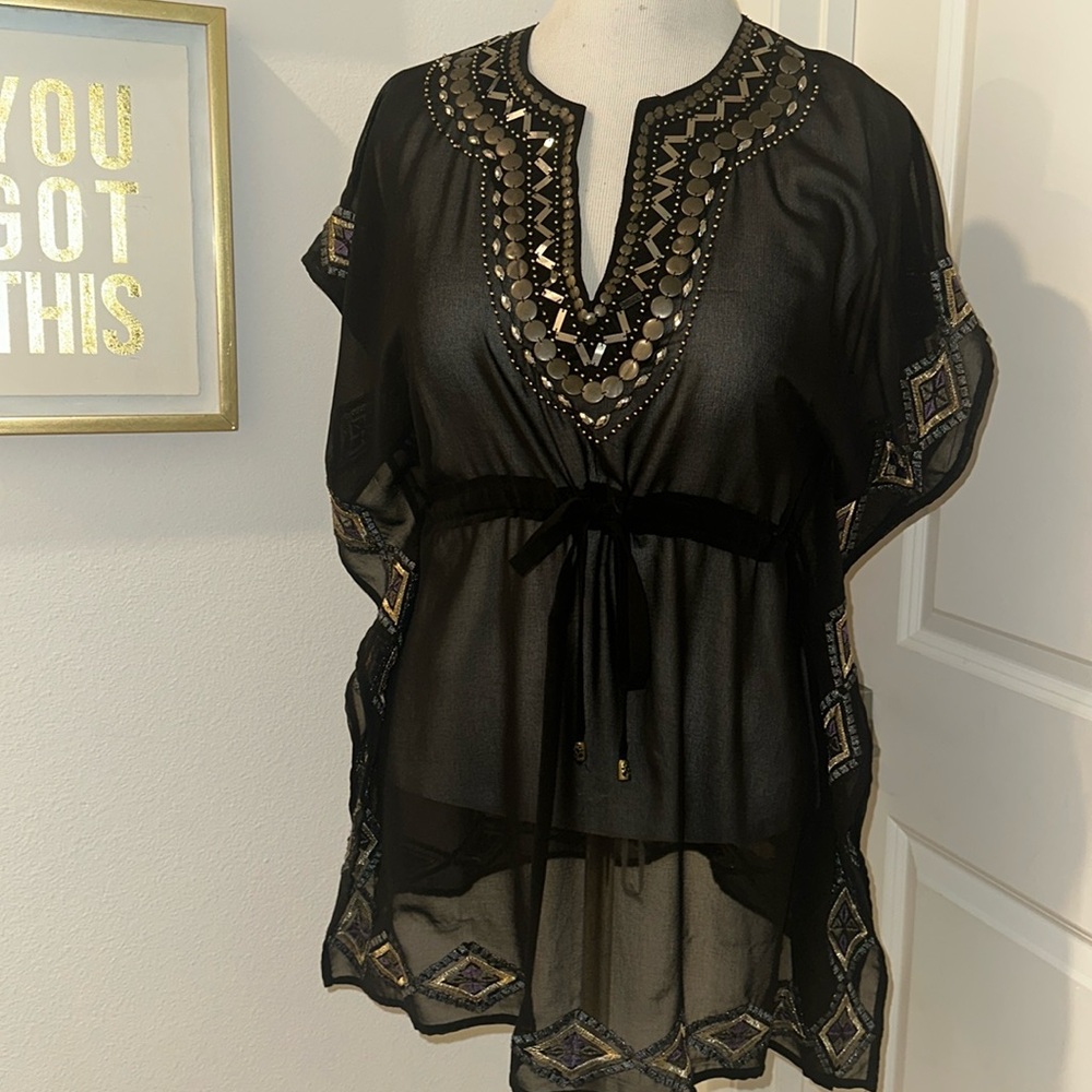 FOREVER 21 CLASSIC  BLACK COVER UP ✨